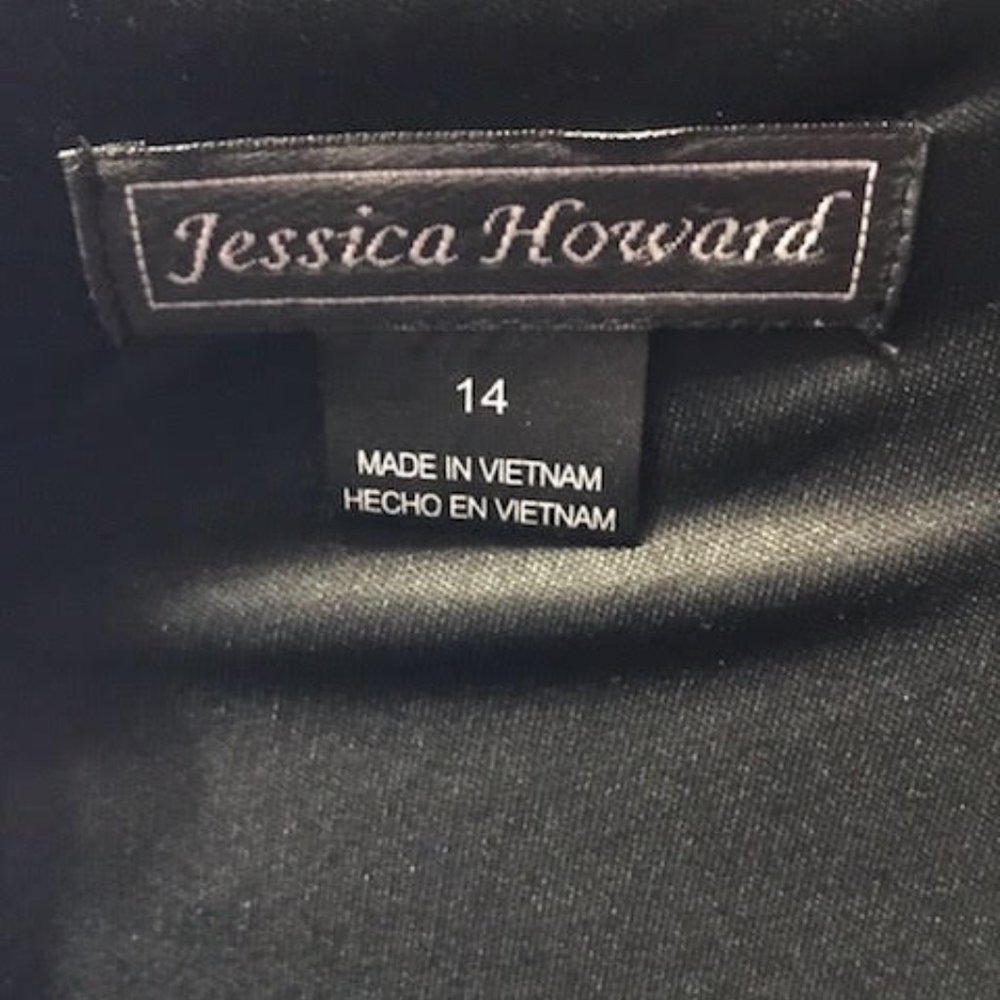 DRESS - Picture 3 of 4